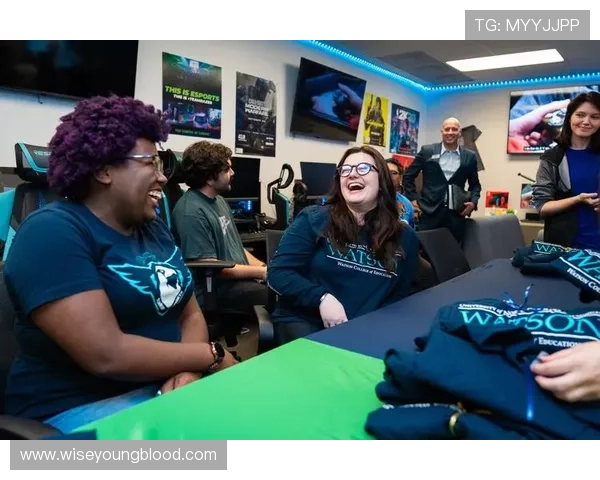 电竞真人秀LOL：LOL电竞真人秀对电竞行业发展的积极影响与未来趋势分析